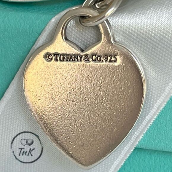 Vintage Tiffany Heart Tag Toggle Bracelet in Silver - 8” - Picture 4 of 14